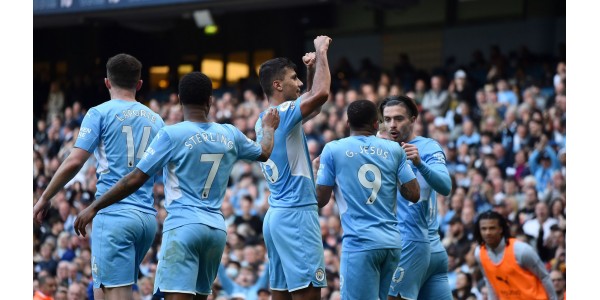 Manchester City erobert mit 5:0 den Spitzenplatz zurück