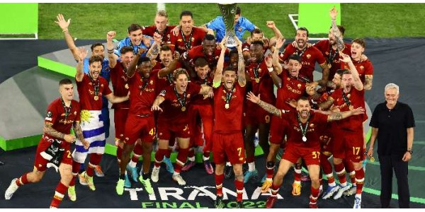 Roma gewinnt ersten Europameistertitel