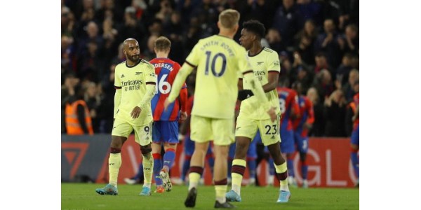 Die Niederlage von Arsenal gibt Manchester United eine weitere Chance auf die Top 4