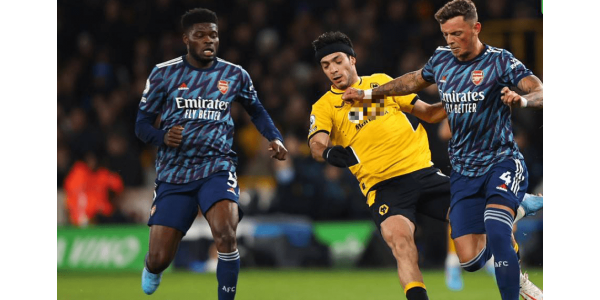 Arsenal gewinnt und stellt Rekorde auf