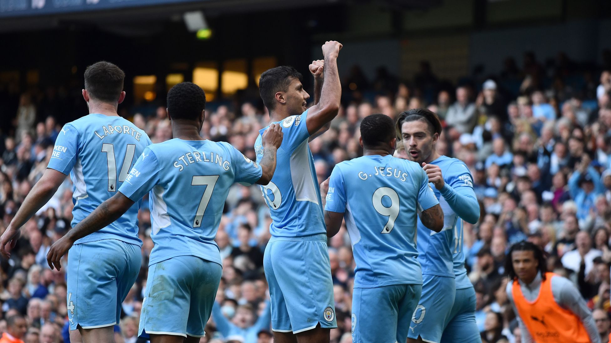 Manchester City erobert mit 5:0 den Spitzenplatz zurück