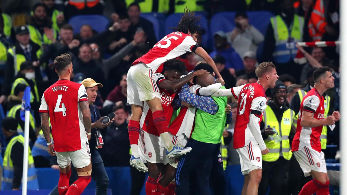 Arsenal unterliegt an der Spitze, Chelsea ist der Verlierer