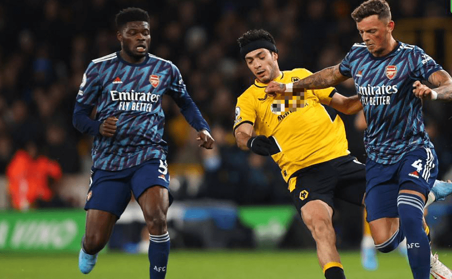 Arsenal gewinnt und stellt Rekorde auf